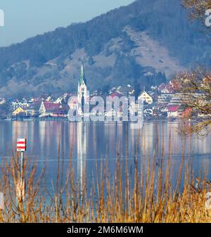 Sipplingen sul Lago di Costanza con la chiesa di San Martin Foto Stock