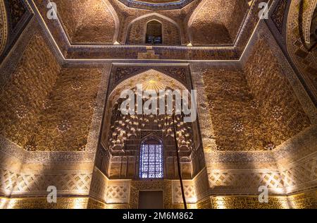 Interno del Mausoleo di Gur Emir a Samarcanda, Uzbekistan, tomba di Amir Timur o Tamerlan. Foto Stock