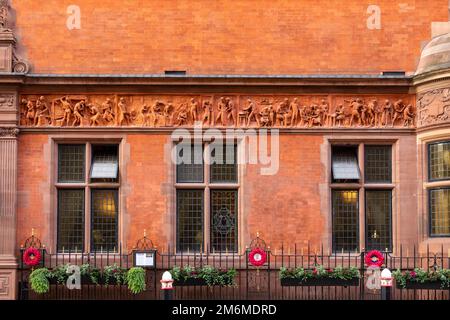 Il fregio di Creswick nella Cutlers' Hall, sede della Worshipful Guild of Cutlers a Londra, Regno Unito. Foto Stock