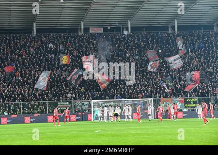 Sostenitori Cremonesi durante il torneo US Cremonese vs Juventus FC, campionato italiano di calcio Serie A match in Cremona, Italia, gennaio 04 2023 Foto Stock