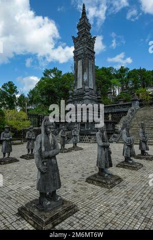 Hue, Vietnam - 25 dicembre 2022: Viste della tomba di Khai Dinh a Hue, Vietnam. Foto Stock