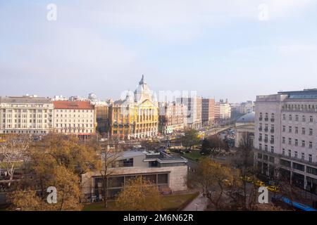 Vista sul tetto della città dall'occhio di Budapest, Budapest Ungheria Europa UE Foto Stock