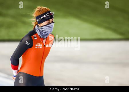 HAMAR - Antoinette Rijpma-de Jong durante una sessione di allenamento nello stadio di ghiaccio Vikingskipet, prima dei Campionati europei Allround e Sprint. ANP VINCENT JANNINK olanda fuori - belgio fuori Foto Stock