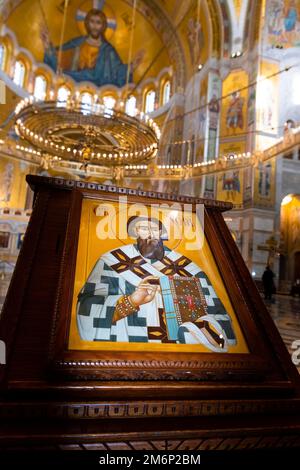 Belgrado, Serbia - 20 dicembre 2022: Icona di San Sava al tempio di San Sava a Belgrado, Serbia. St Sava era un principe serbo della dinastia Nemanjica Foto Stock