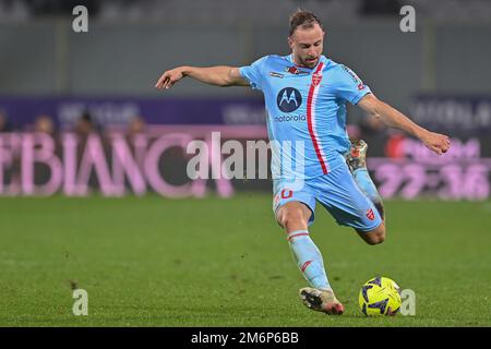 Firenze, Italia. 04th Jan, 2023. Carlos Augusto (AC Monza) durante ACF Fiorentina vs AC Monza, calcio italiano Serie A match in Florence, Italy, Gennaio 04 2023 Credit: Independent Photo Agency/Alamy Live News Foto Stock