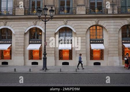 Francia, Parigi, Bulgari store, destinazione di shopping di lusso a Place Vendome, nel 1st ° arrondissement Foto © Fabio Mazzarella/Sintesi/Alamy Sto Foto Stock