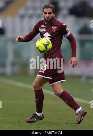 Torino, 4th gennaio 2023. Ricardo Rodriguez del Torino FC durante la Serie A match allo Stadio Grande Torino, Torino. L'immagine di credito dovrebbe essere: Jonathan Moskrop / Sportimage Foto Stock