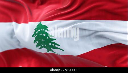Vista ravvicinata della bandiera nazionale libanese che sventola nel vento Foto Stock