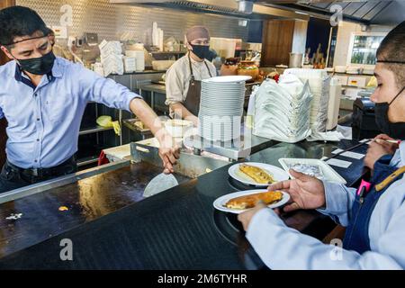 Città del Messico, Juarez Cuauhtemoc Avenida Paseo de la Reforma, Taqueria El Califa, cucina chef cuoco cottura alla griglia, uomo uomini maschio adulto adulti residenti res Foto Stock