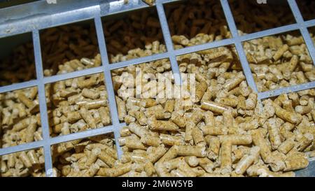 Pellets di legno per riscaldamento domestico Foto Stock