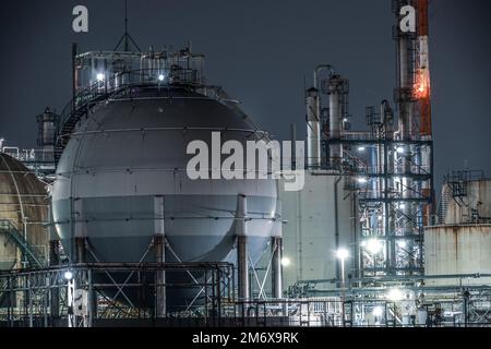 Vista notturna della fabbrica della zona industriale di Kawasaki Keihin Foto Stock