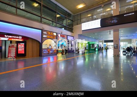 PHUKET, THAILANDIA - CIRCA GENNAIO 2020: Foto interna dell'aeroporto internazionale di Phuket. Foto Stock