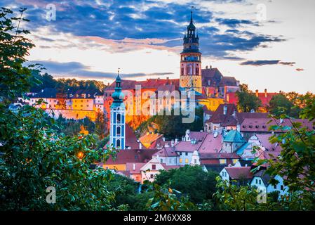 Cesky Krumlov, Repubblica Ceca. Vista del centro storico, città patrimonio mondiale della Boemia viaggio famosa destinazione. Foto Stock