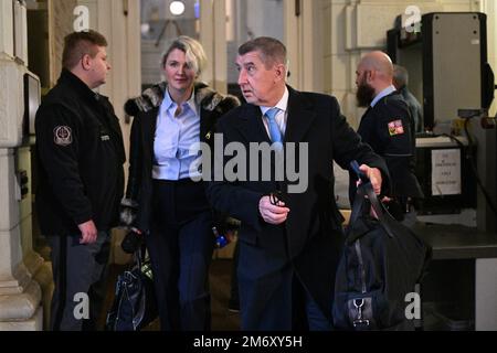 Praga, Repubblica Ceca. 06th Jan, 2023. Il processo contro l'ex PM ceco Andrej Babis (a destra) e la sua ex Jana Nagyova (a sinistra) in caso di frode presunta di sovvenzione di Capi hnizdo continua con il discorso finale di Babis e Nagyova a Praga, Repubblica Ceca, 6 gennaio 2023. Credit: Michal Kamaryt/CTK Photo/Alamy Live News Foto Stock