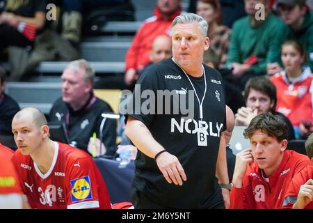 Kolding, Danimarca. 05th Jan, 2023. Dirigetevi all'allenatore di Danimarca Nikolaj Jacobsen visto durante la partita di test tra Danimarca e Arabia Saudita alla Jyske Bank Arena di Odense. (Photo Credit: Gonzales Photo/Alamy Live News Foto Stock