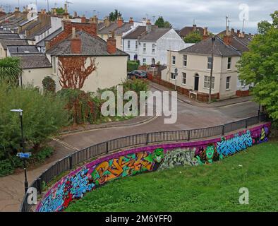 Vista su Great Western Terrace, Cheltenham, Gloucestershire, Inghilterra, Regno Unito, GL50 3QU Foto Stock