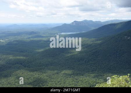 Un punto di vista nel Caesars Head state Park, situato nella Carolina del Sud. Foto Stock