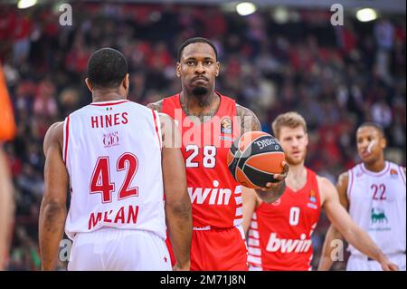 Pireo, Grecia. 06th Jan, 2023. 28 TARIK NERO di Olympiacos Pireo durante l'Eurolega, Round 17, incontro tra Olympiacos Pireo e EA7 Emporio Armani Milano allo Stadio della Pace e dell'amicizia il 6 gennaio 2023 ad Atene, Grecia. Credit: Independent Photo Agency/Alamy Live News Foto Stock