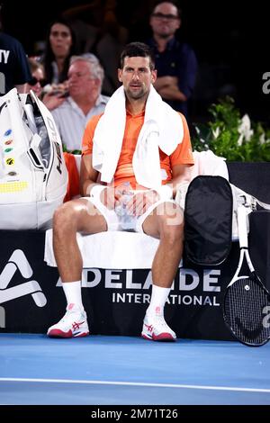 Adelaide, Australia, 6 gennaio 2023. Novak Djokovic di Serbia durante l'Adelaide International tennis match tra Novak Djokovic di Serbia e Denis Shapovalov di Canada al Memorial Drive il 06 gennaio 2023 ad Adelaide, Australia. Credit: Peter Mundy/Speed Media/Alamy Live News Foto Stock