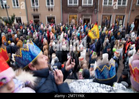 Danzica, Polonia. 6th gennaio 2023. Epifania o tre giorni dei Re parata nel centro storico di Danzica © Wojciech Strozyk / Alamy Live News Foto Stock