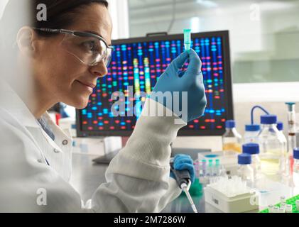 Ricerca del DNA Foto Stock