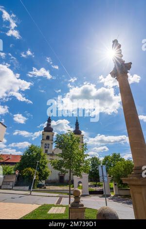 Uhersky Brod (Ungarisch Brod) : Convento Domenicano con la Chiesa dell'Assunzione della Vergine Maria in , Zlinsky, Zlin Regione, Zliner Regione, Ceco Foto Stock