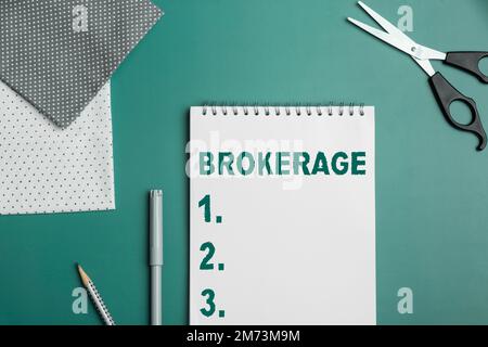 Ispirazione mostrando segno Brokerage. La foto concettuale funge da agente di fiducia o intermediario nelle negoziazioni commerciali Foto Stock