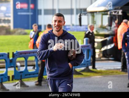 Bolton, Regno Unito. 07th Jan, 2023. Il difensore di Plymouth Argyle James Wilson (5) arriva durante la partita della Sky Bet League 1 Bolton Wanderers vs Plymouth Argyle all'Università di Bolton Stadium, Bolton, Regno Unito, 7th gennaio 2023 (Foto di Stanley Kasala/News Images) a Bolton, Regno Unito il 1/7/2023. (Foto di Stanley Kasala/News Images/Sipa USA) Credit: Sipa USA/Alamy Live News Foto Stock