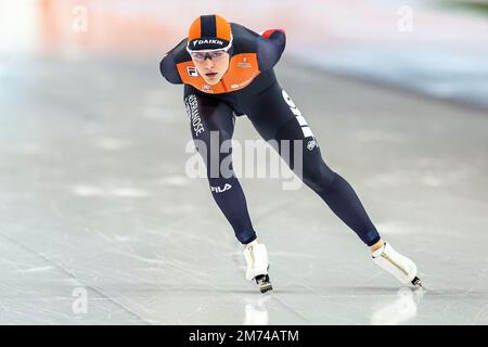 HAMAR - Robin Groot (NED) nel 3000m all-around femminile durante i Campionati europei di Speed Skating dell'ISU alla sala olimpica di Hamar il 7 gennaio 2023 ad Hamar, Norvegia. ANP VINCENT JANNINK Foto Stock