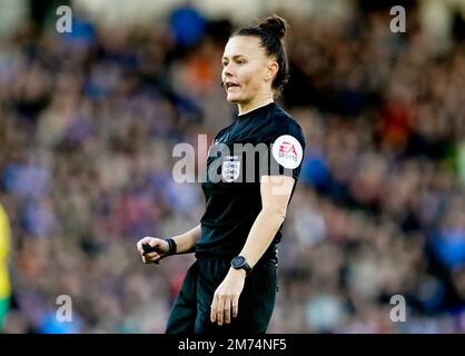 Chesterfield, Regno Unito. 7th Jan, 2023. Arbitro Rebecca Welch durante la partita fa Cup al Technique Stadium, Chesterfield. Il credito per le immagini dovrebbe essere: Andrew Yates/Sportimage Credit: Sportimage/Alamy Live News Foto Stock