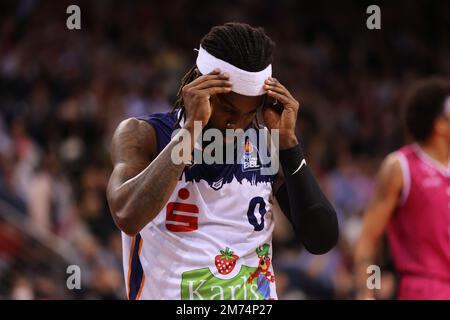 Bonn, Germania. 06th Jan, 2023. Telekom Dome, Basketball Bundesliga, Matchday 14, Telekom Basket Bonn vs Rostock SeaWolves, JeQuan Lewis (Rostock) Credit: Juergen Schwarz/Alamy Live News Foto Stock