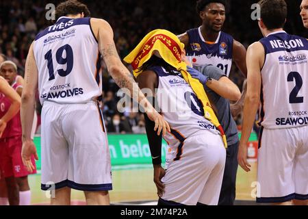 Bonn, Germania. 06th Jan, 2023. Telekom Dome, Basketball Bundesliga, Matchday 14, Telekom Basket Bonn vs Rostock SeaWolves, JeQuan Lewis (Rostock) Credit: Juergen Schwarz/Alamy Live News Foto Stock