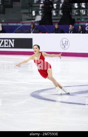 HANA Yoshida (JPN) si esibisce durante il giorno 1 del programma Junior Women Short Program del Gran Premio di Figura della ISU finale di Pattinaggio Torino 2022 a Torino Palavela. Foto Stock