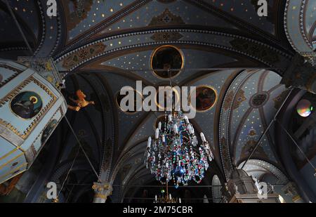 La chiesa di Hagia Yorgi, situata a Buyukada, in Turchia, fu costruita nel 1751. Foto Stock