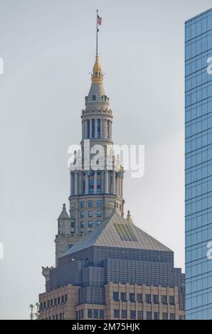 Tower City Center, un'icona di Cleveland, contiene uffici, hotel, casinò, centro commerciale e centro di transito. Il monumento storico di 15 ettari è stato costruito nel 1923-1962. Foto Stock