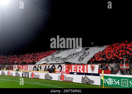 Monza, Italia. 07th Jan, 2023. Tifosi di Monza durante la Serie Una partita di calcio tra l'AC Monza e il FC Internazionale allo stadio Brianteo di Monza (Italia), gennaio 7th 2023. Foto Andrea Staccioli/Insidefoto Credit: Insidefoto di andrea staccioli/Alamy Live News Foto Stock