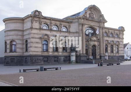 Düren gennaio 2023: Il Leopold Hoesch Museum è un museo di belle arti nella città di Düren. La collezione comprende importanti opere di modalità classica Foto Stock