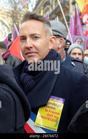 Énorme manifestation de la diaspora Kurde à Paris, pour le 10 ème anniversaire de l'assassinat de 3 militantes Kurdes par les Services secrets Turcs Foto Stock