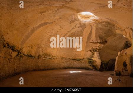 Vista delle Grotte Bell, antiche cave, nel Parco Nazionale di Bet Guvrin, nel centro-sud di Israele Foto Stock