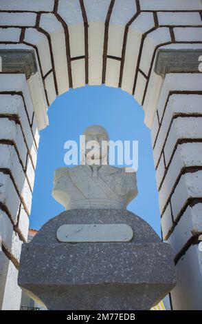 La Albuera, Spagna - 12th giugno 2021: Monumento al generale Castanos, comandante dell'esercito spagnolo nella battaglia di la Albuera, 1811. Badajoz, Spagna Foto Stock