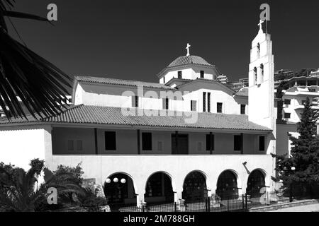 Vista estiva della Chiesa a Saranda Città, Saranda distretto, Sud Albania, Europa Foto Stock