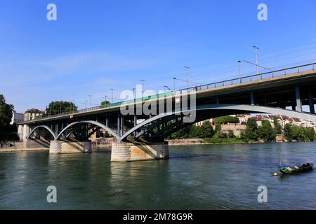 Il ponte Wettsteinbrucke, il fiume Reno, la città di Basilea, il Cantone di Basilea Città, Svizzera, Europa Foto Stock