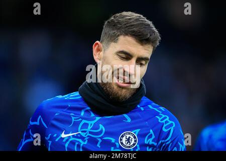 Jorginho #5 di Chelsea durante la pre-partita di riscaldamento davanti alla partita Emirates fa Cup Third Round Manchester City vs Chelsea allo stadio Etihad, Manchester, Regno Unito, 8th gennaio 2023 (Foto di Conor Molloy/News Images) Foto Stock