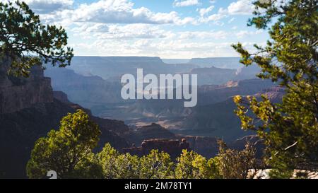 vista a ovest del grand canyon dal bordo sud Foto Stock