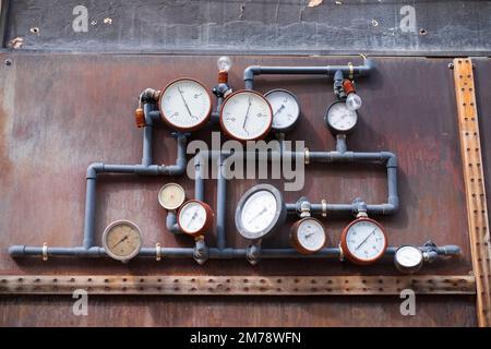 I manometri o i manometri ad alta pressione Foto Stock