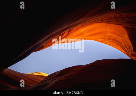 vista dal fondo del canyon dell'antilope Foto Stock