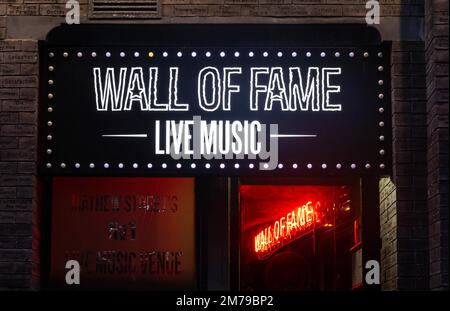 Wall of Fame club di Liverpool con musica dal vivo Foto Stock