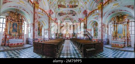 La pittoresca chiesa interna dell'Abbazia di Rein, fondata nel 1129, la più antica abbazia cistercense del mondo, situata a Rein vicino a Graz, Steiermark, Austria Foto Stock