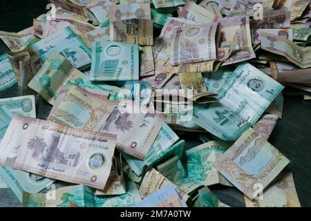 Valuta degli emirati arabi uniti nota come dirhams degli Emirati Arabi Uniti in primo piano Foto Stock