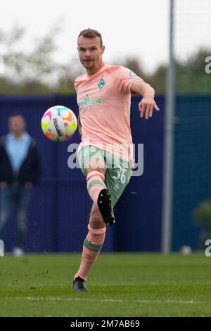 LOSS CHRISTIAN of Werder Bremen durante la partita amichevole calcia la palla, Real Murcia e SV Werder Bremen, partita amichevole alla Pinatar Arena in S Foto Stock